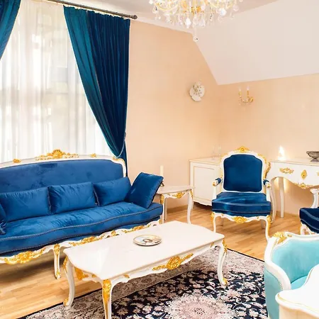 Boutique Lakastel 4*