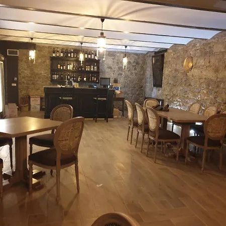 Hotel Boutique Lakastel Sinaia